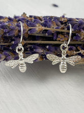 Load image into Gallery viewer, Beautiful Bee Earrings